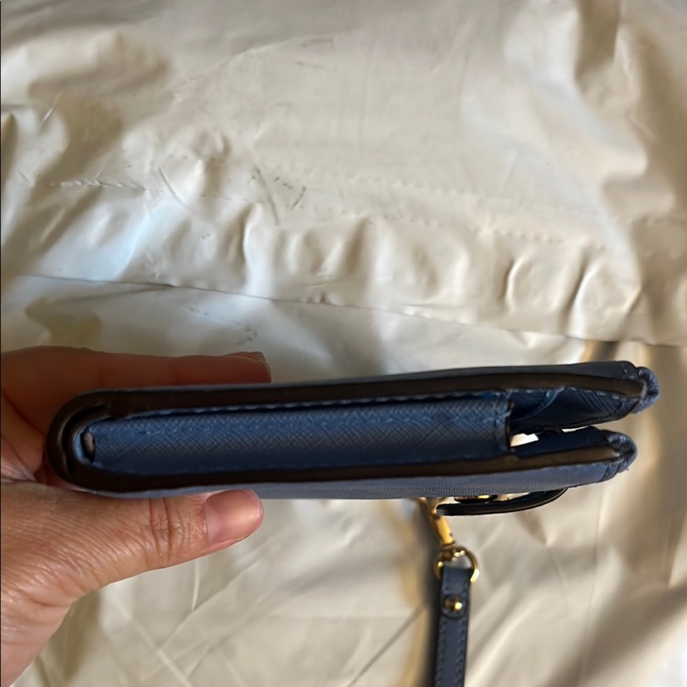 Michael Kors Adele Leather Smartphone Wristlet Wallet - Picture 6 of 6